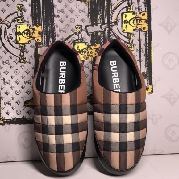 New Authentic Burberry Men’s Brown Birch Check Slippers & Clogs – Made in Italy - Picture 1 of 9